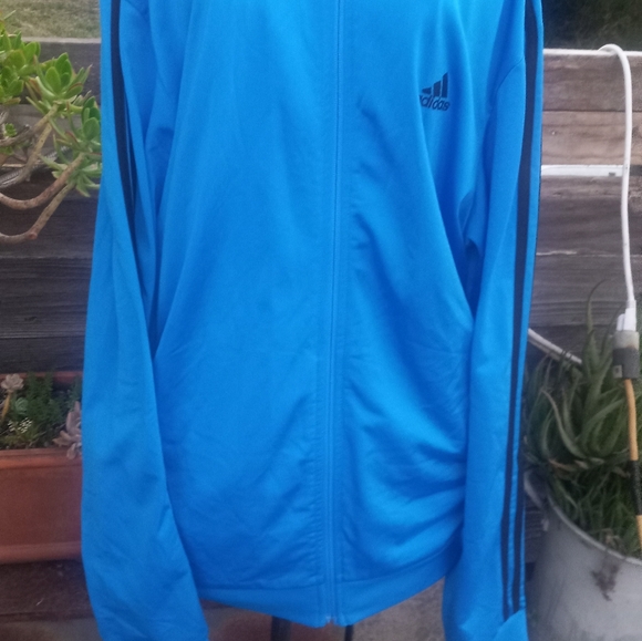 Large Adidas jacket - Picture 2 of 5